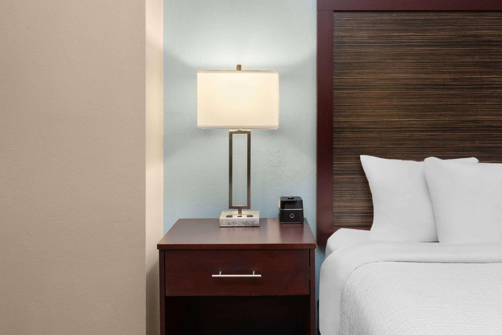 Hotel La Quinta By Wyndham Houma Exterior foto